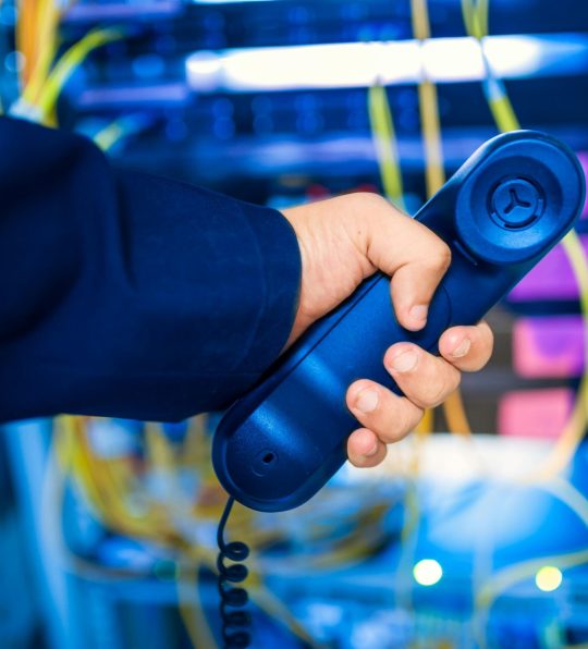 Integração VoIP com WhatsApp, URA e CRM: como funciona e por que adotar